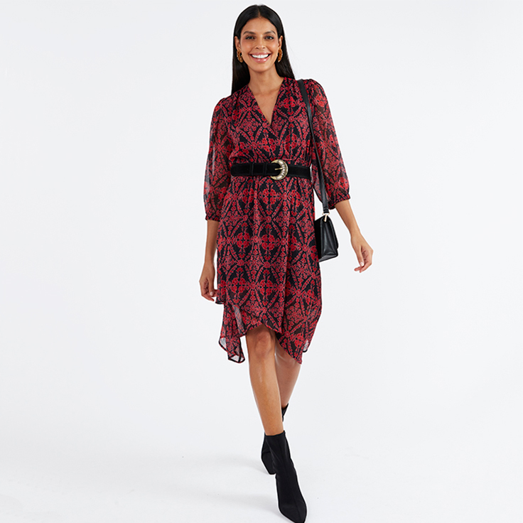 <h3><strong>Le style glamour</strong></h3>