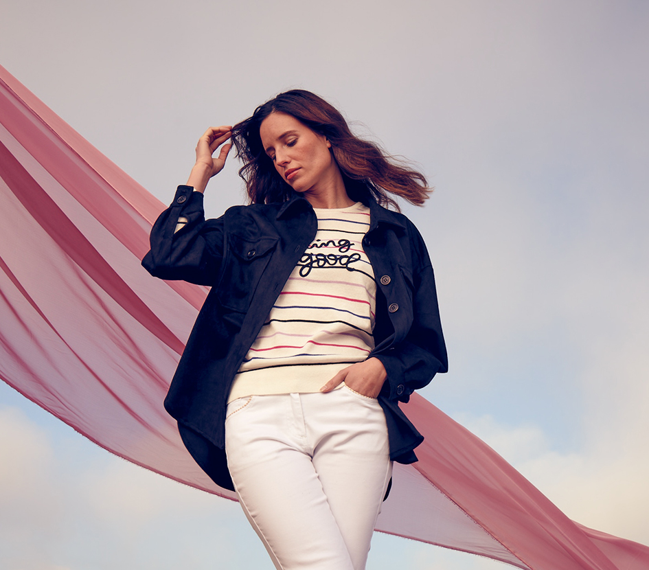 Marinière + <br> Pantalon blanc