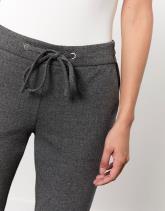 Pantalon 7/8 fuselé à chevrons