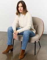 Pull épais contenant de la laine uni