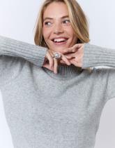 Pull épais contenant de la laine uni