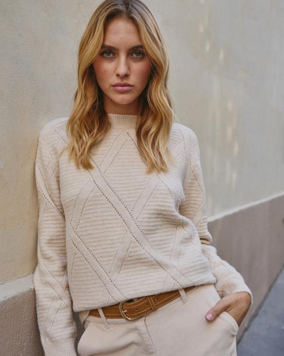 Pull épais contenant de la laine uni